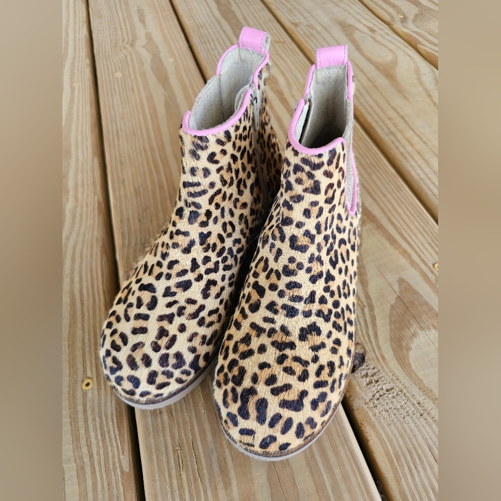 Mini Boden Leopard Chelsea boots. NWOT